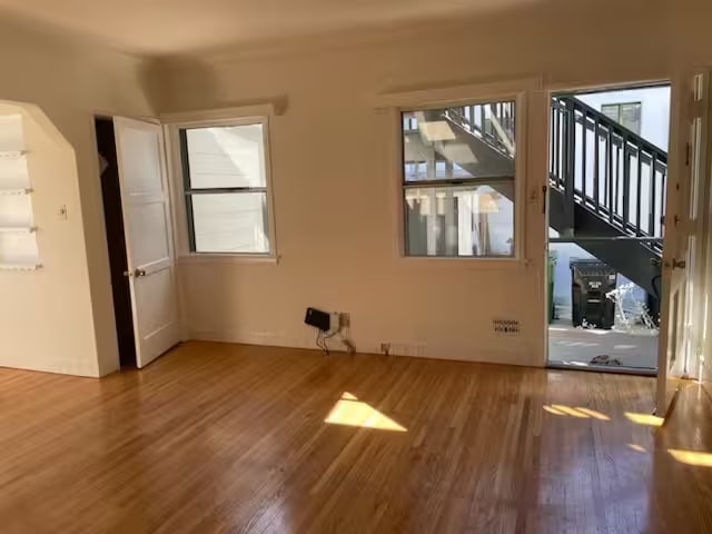 Foto del edificio - 230 4th Ave