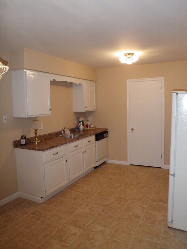 612 N Shady Retreat Rd Unit 29, Doylestown, PA 18901 Condo for Rent in Doylestown, PA