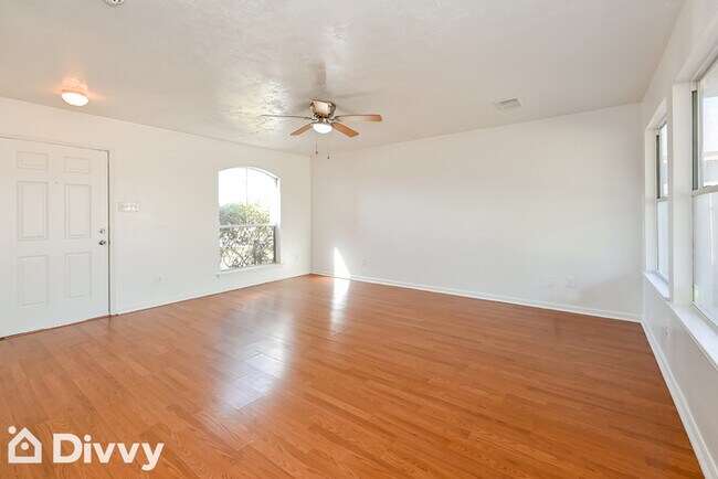 Building Photo - 8735 Texas Acorn Ave