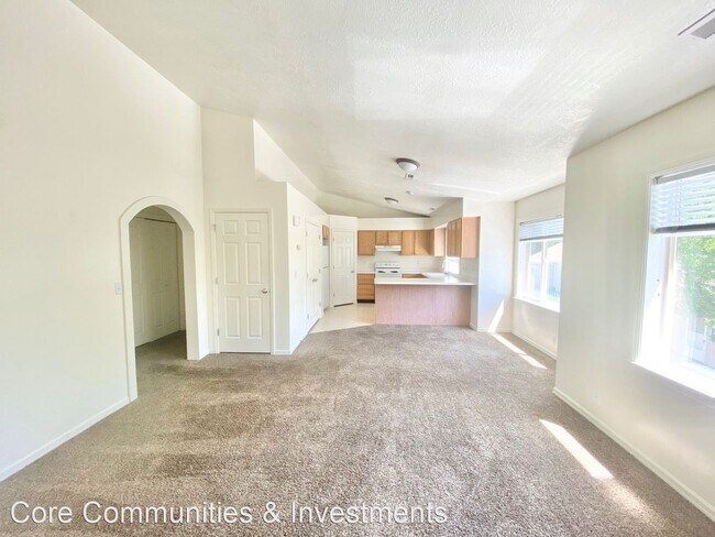 Building Photo - 4109 S Highland Dr