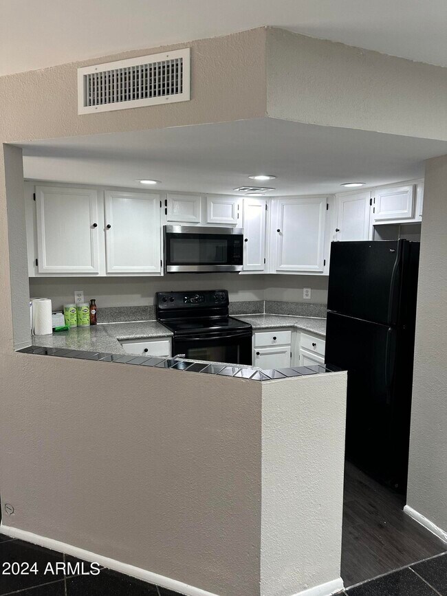 Foto del edificio - 3228 W Glendale Ave