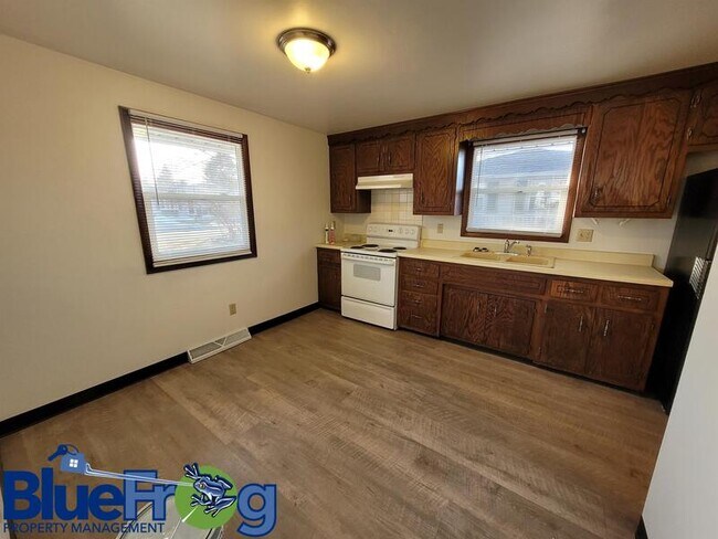 Foto del edificio - 420-422 Rutgers St