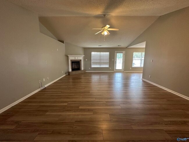 Building Photo - 102 Sandpiper Ct