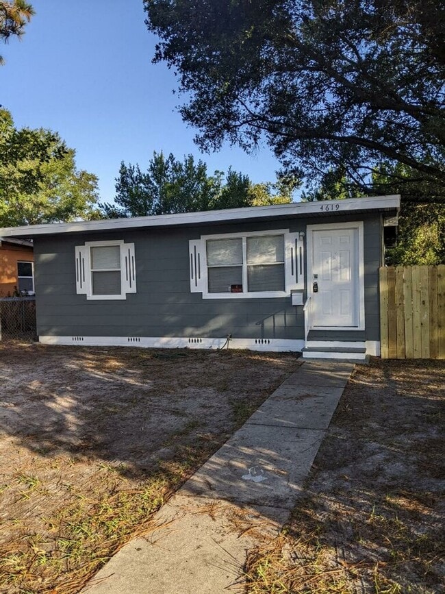 2/1/ home in St. Pete - 2/1/ home in St. Pete