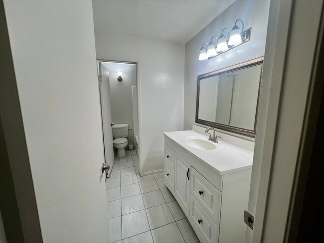 Building Photo - 4891 Collwood Blvd