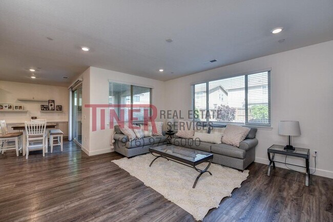 Foto del edificio - 4016 Setucket St