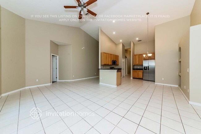 Building Photo - 799 Cedarcrest Ct