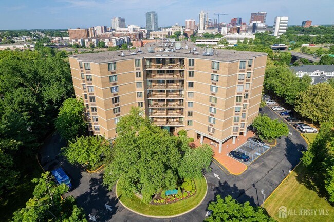 Foto del edificio - 30 S Adelaide Ave