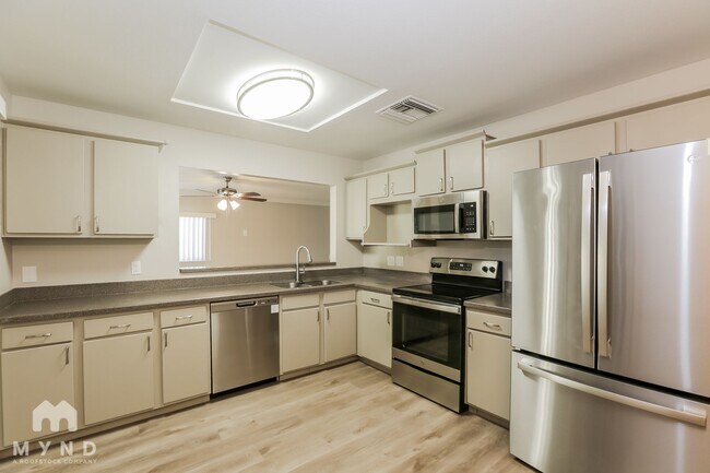 Building Photo - 1116 W Dunbar Dr