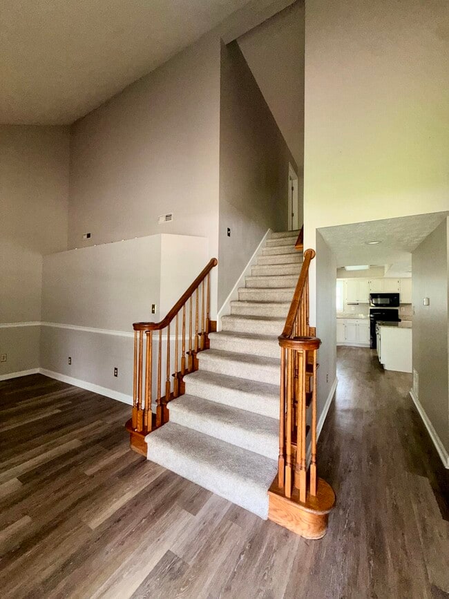 Building Photo - 3820 Muirfield Pl