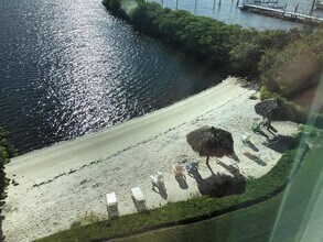 Building Photo - 600 Scotia Dr