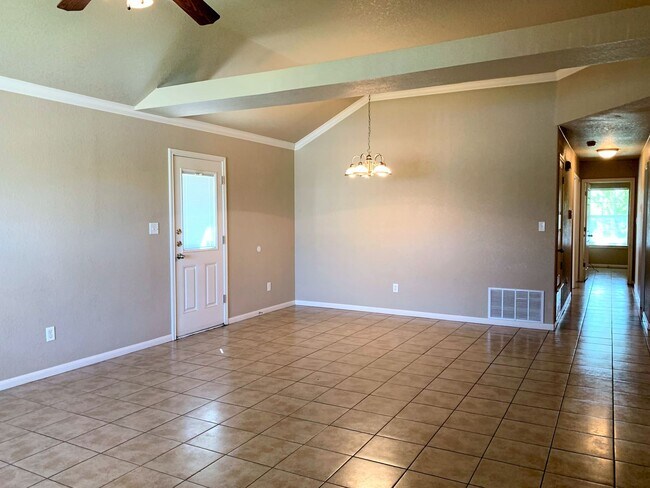 Foto del edificio - 1302 Powder River Dr