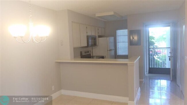 Foto del edificio - 2228 N Cypress Bend Dr