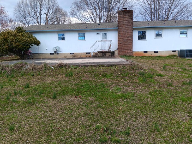 Foto del edificio - 929 Venice Rd NW