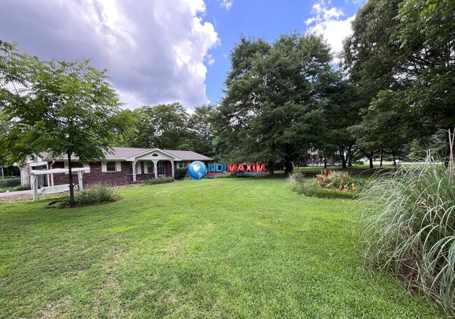 Building Photo - Renovated brick front ranch in Snellville