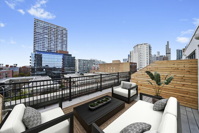 Foto del edificio - 1727 S Indiana Ave