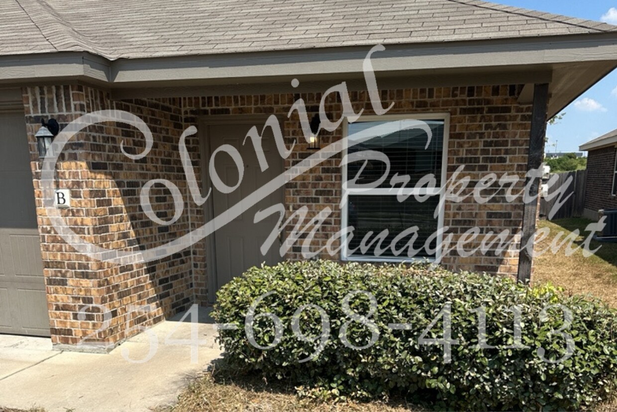 Foto principal - AVAILABLE NOW! (SECTION 8 ACCEPTED)