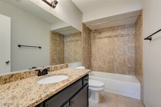 Building Photo - 362 Umbria Way