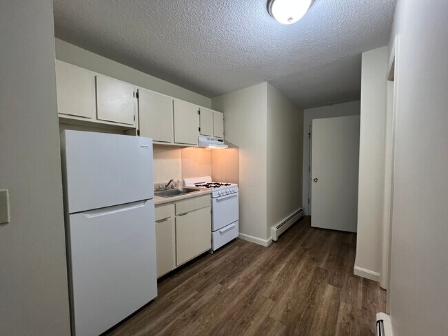 Foto del edificio - East Bay Apartments