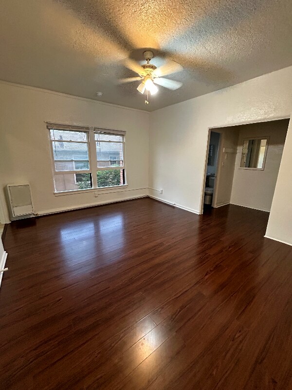 Foto del edificio - 1845 N Gramercy Pl