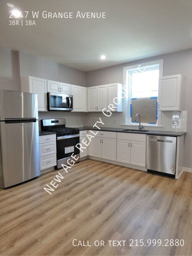 Building Photo - Modern Home in East Germantown!