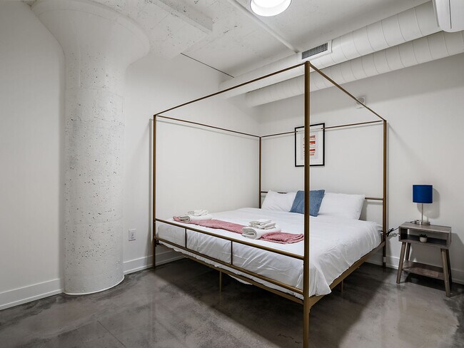 Foto del edificio - 608 N 3rd St