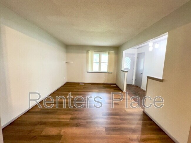Foto del edificio - 206 W 16th St