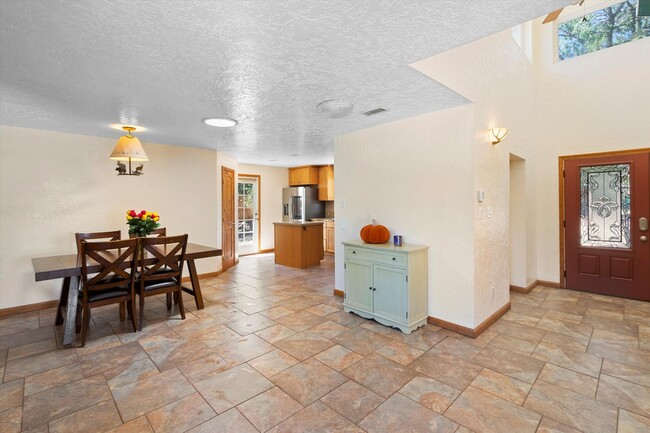 Building Photo - Beautiful 4-Bedroom, 3-Bathroom Home with ...