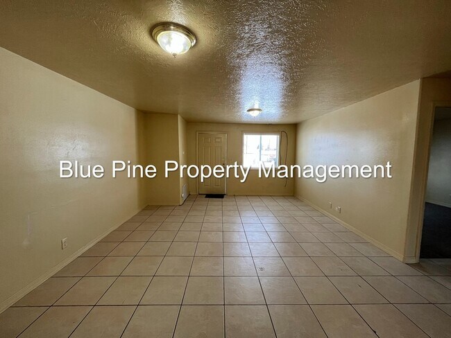 Building Photo - 1090 S Broadway St