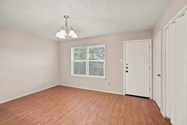 Building Photo - 11136 El Sendero St