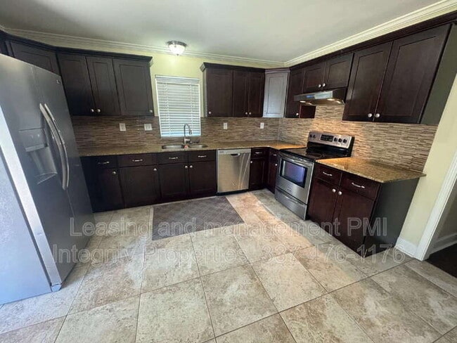 Foto del edificio - 834 Vatican Rd