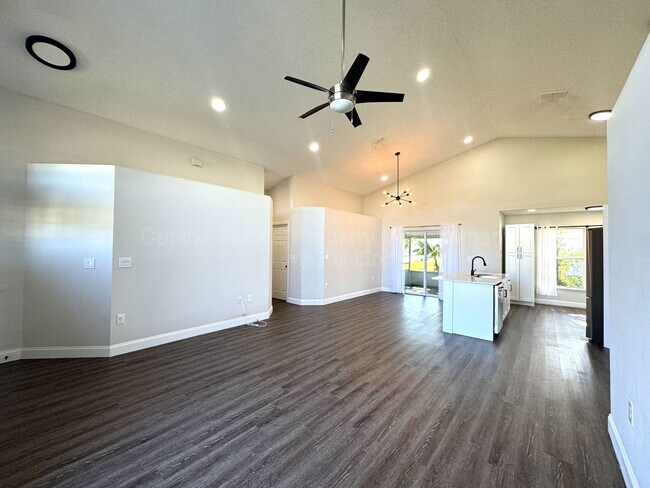 Foto del edificio - 402 Lark Ct