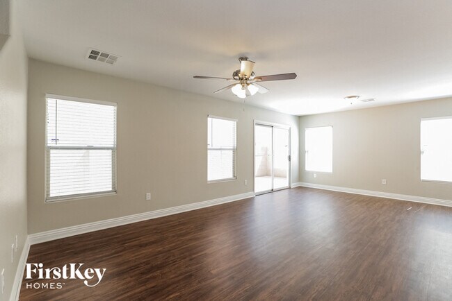 Building Photo - 7221 Dry Lake Ct