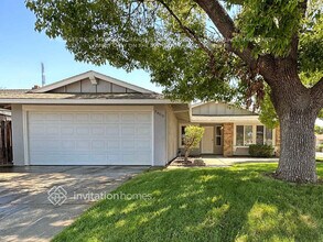 Building Photo - 7800 Scottsdale Dr