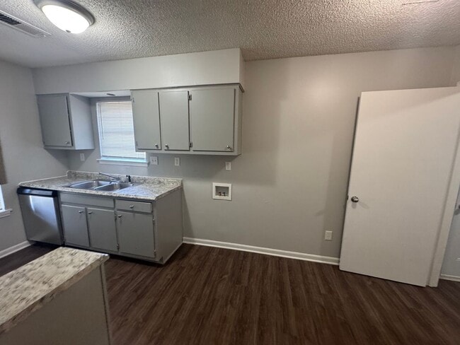 Foto del edificio - 3445 Beech Grove Rd