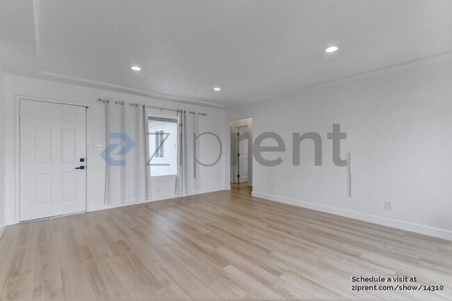 Foto del edificio - 1330 5th Ave