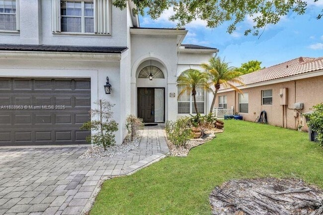 Building Photo - 10766 Crescendo Cir