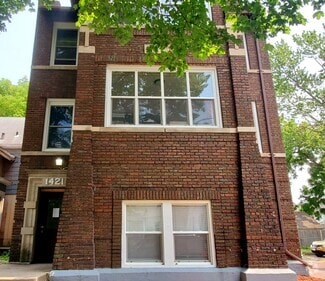 Building Photo - 1421 N Main St