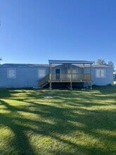 Building Photo - 2816 E Lake Rd