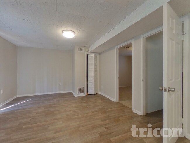 Foto del edificio - 485 Valley Creek Rd SW