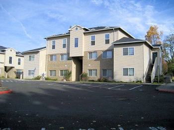 Building Photo - Landmark Apartments