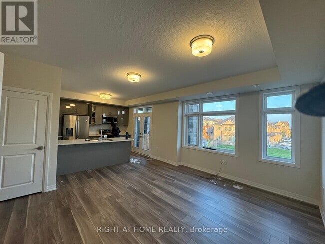 Building Photo - 869 N Waterdown Dr