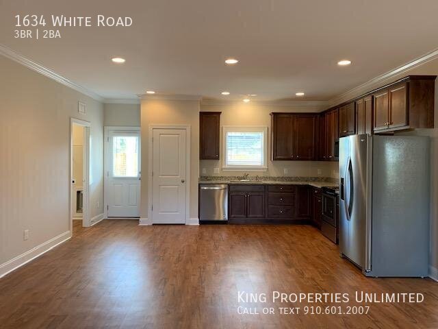 Foto del edificio - 1634 White Rd
