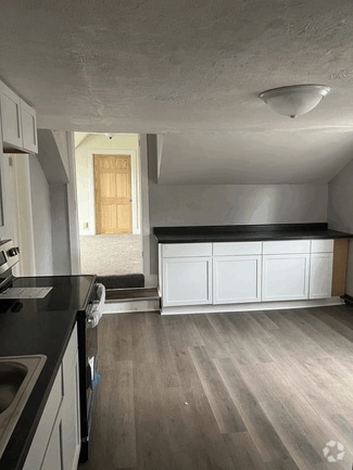 Building Photo - 1317 N 11th St