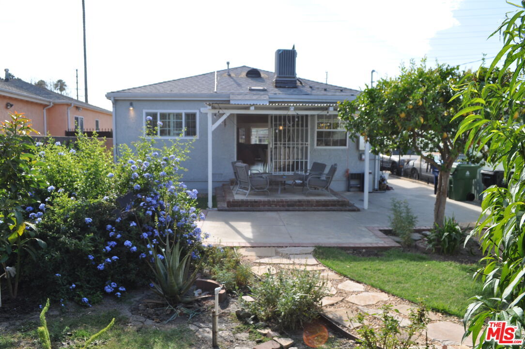 2718 S Genesee Ave, Los Angeles, CA 90016 House Rental in Los Angeles