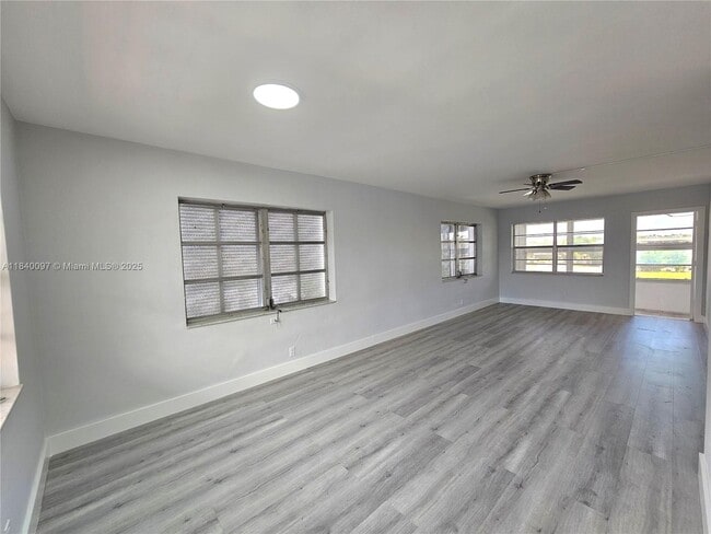 Building Photo - 1490 NW 43rd Ave