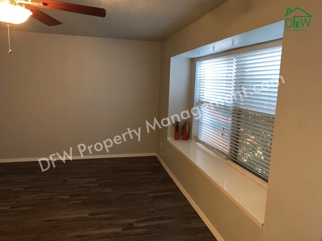 Foto del edificio - 27 E Creek Ln