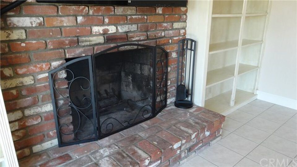 Primary Photo - 385 Havana Ave