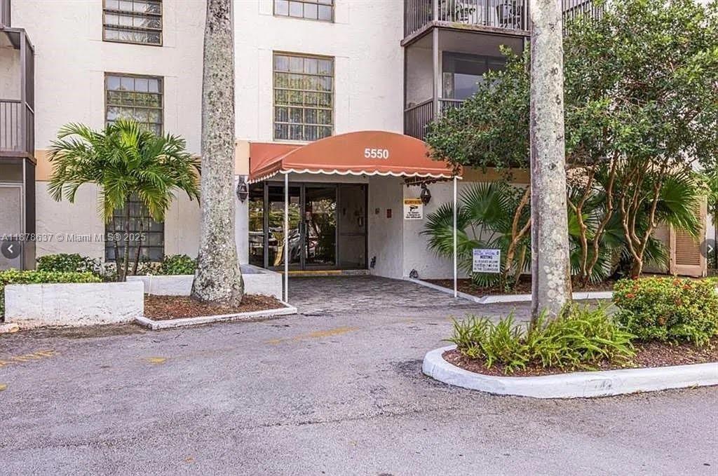 Primary Photo - 5550 NW 44th St