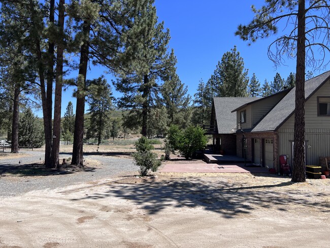 Building Photo - 34312 Morris Ranch Rd